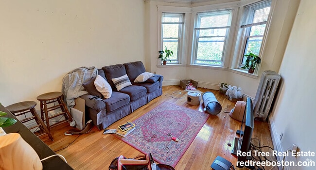 Building Photo - 112 Queensberry St