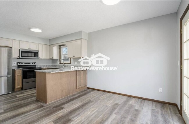 Building Photo - 7932 Regent Ave N