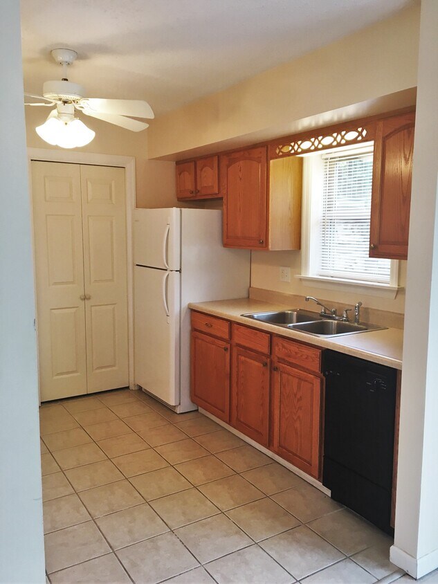 406 Herr St, Flemington, PA 17745 Townhome Rentals in Flemington PA