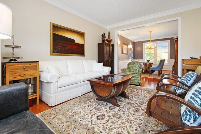 Foto del edificio - Call Victoria Jenkins at 757-525-7157 for more information