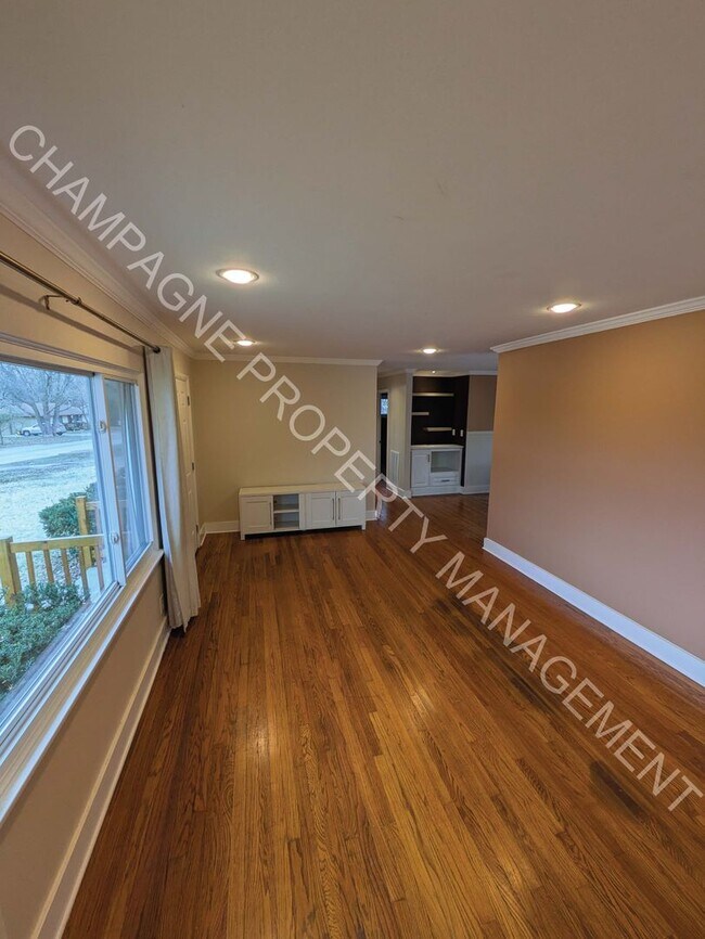 Foto del edificio - Single Family Home in South KC