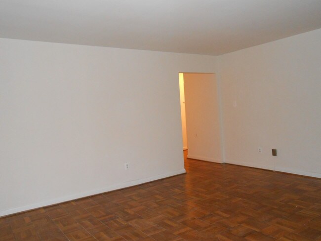 Foto del edificio - 409 E St SE