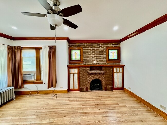 Building Photo - 5311 W Byron St