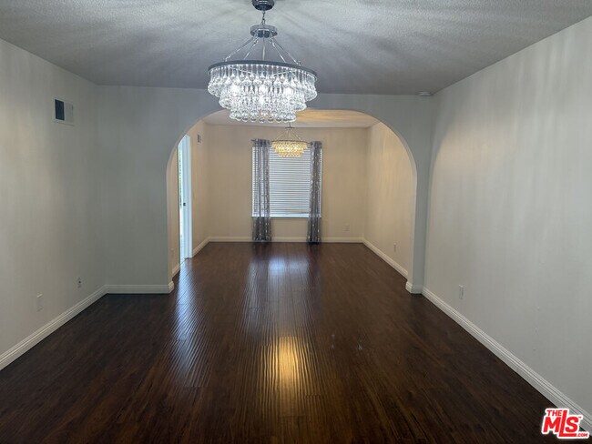 Building Photo - 12010 Falcon Ridge Way