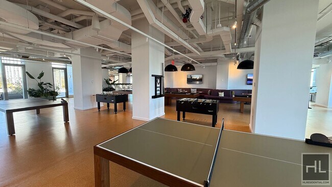 Foto del edificio - 5 S 5th St