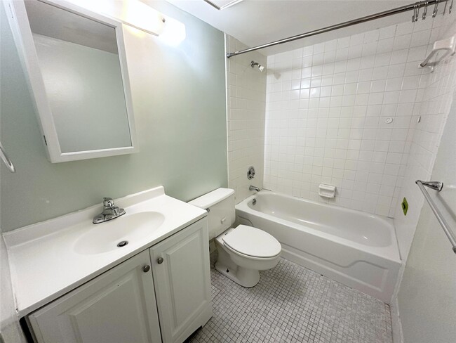 Building Photo - 3103 Spanish Wells Dr