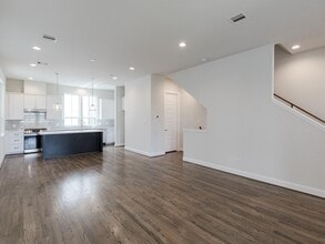 Building Photo - 2808 Grand Fountains Dr