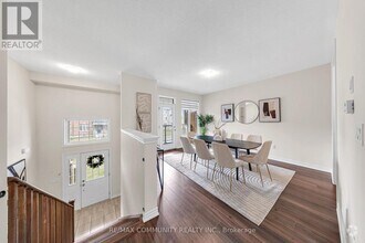 Building Photo - 2205 Grainger Lp