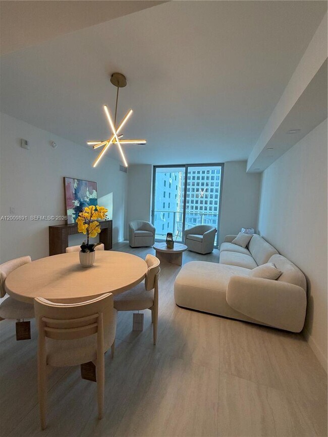 Foto del edificio - 77 SE 5th St