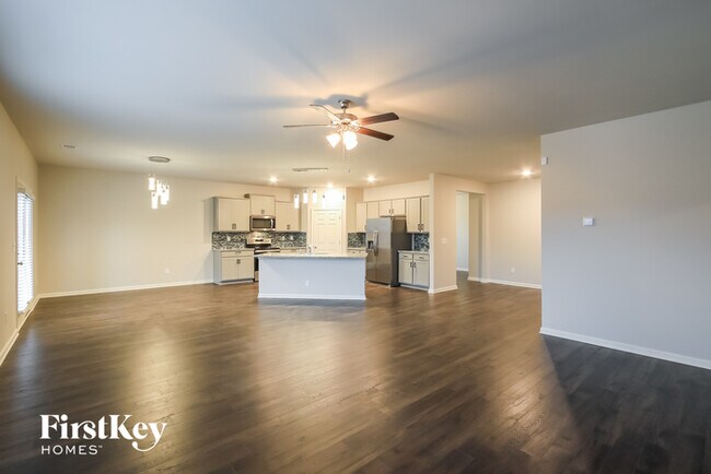 Building Photo - 3728 Sweet Iris Cir