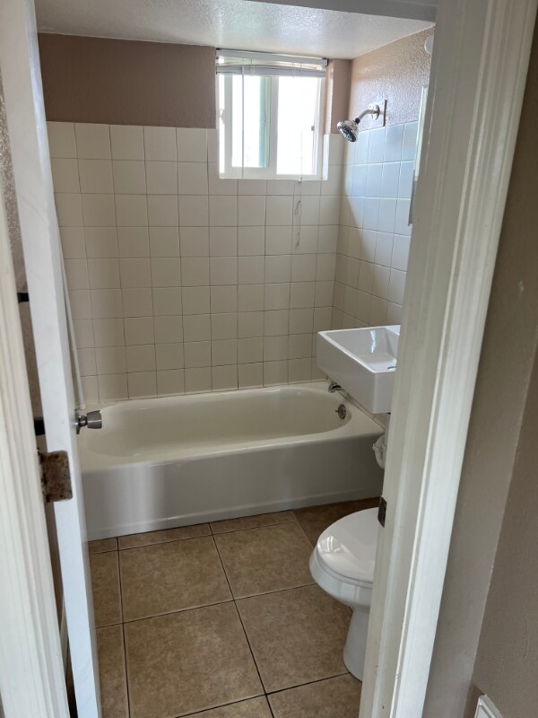 Building Photo - 820 E Purdue Ave