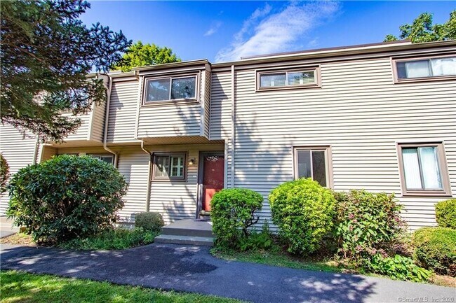 Main Entrance - 11 Greenbriar Dr
