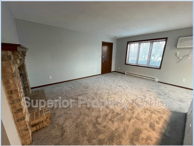 Foto del edificio - 2 S Wickham Ct