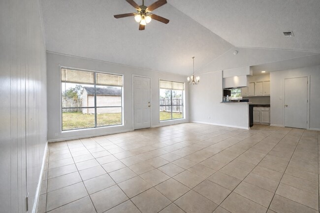 Building Photo - 1714 Linwood Dr