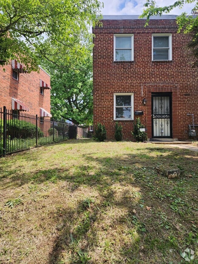 Building Photo - 247 Anacostia Ave NE