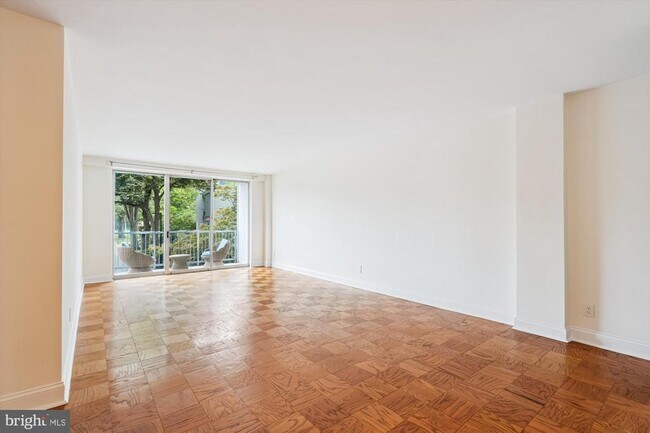 Foto del edificio - 4977 Battery Ln