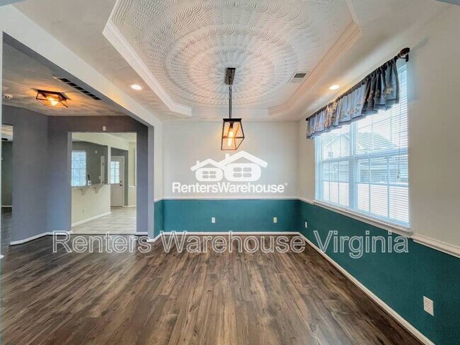 Building Photo - 1921 Spain Ln