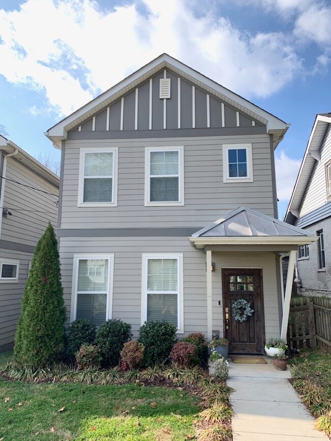 Building Photo - 1318C Stainback Ave