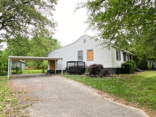 Building Photo - 3053 Kingston St