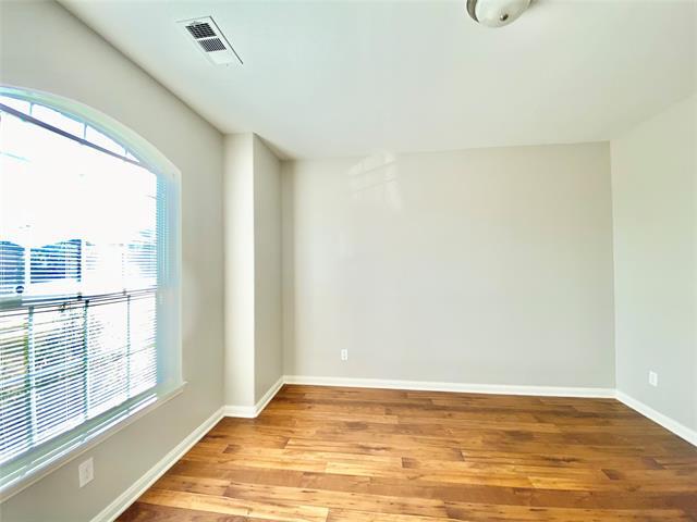Foto del edificio - 2134 Redbud Dr
