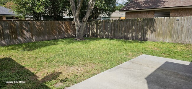 Foto del edificio - 4534 Stony Creek Dr