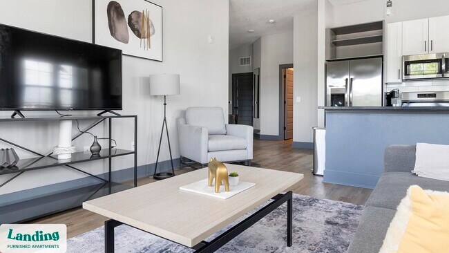 Foto del edificio - 14041 Hyatt Rd