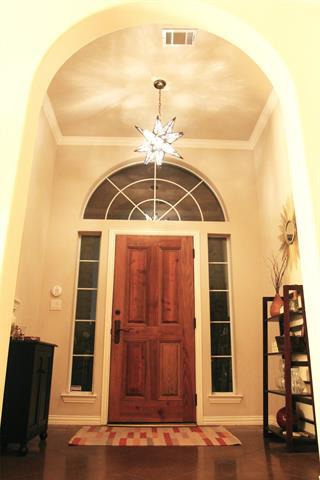 Foto del edificio - 8105 Pecan Ridge Dr