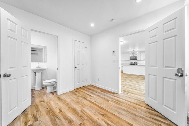 Foto del edificio - 1720 Petaluma Ave