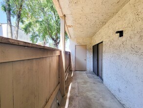 Building Photo - 8435 Hearth Dr