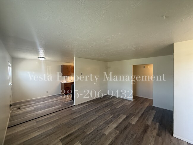 Foto del edificio - 1448 W 1650 N