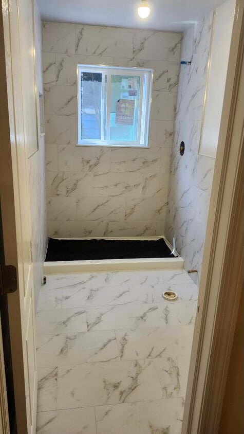 bathroom under renovation/not complete - 35 University Pl