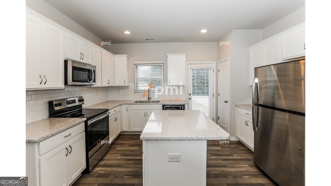 Foto del edificio - 3658 Madison St