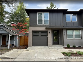 Building Photo - 475 NE Elliott Ave