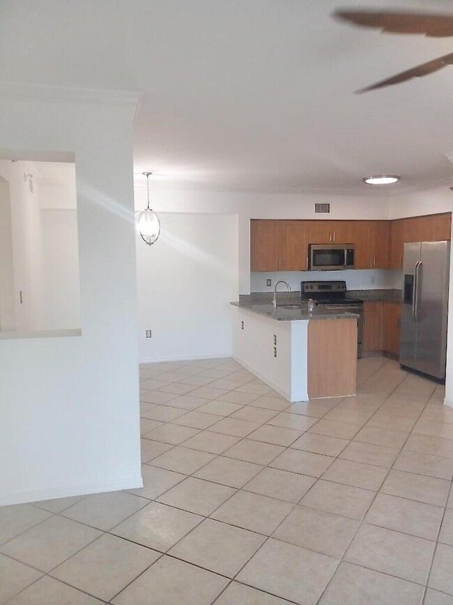 Building Photo - 6450 Emerald Dunes Dr