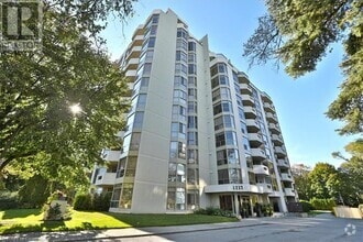 Building Photo - 1237 North Shore Blvd E