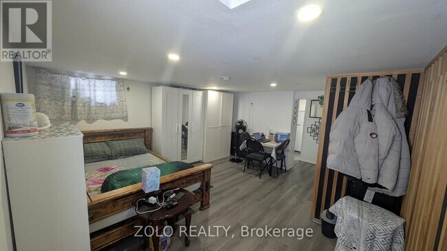 Photo du bâtiment - 285 W 31st St