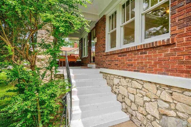 Foto del edificio - Adorable homw for rent.