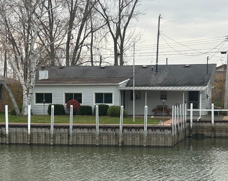 Foto del edificio - 5693 E Eagle Dr