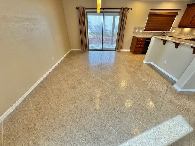 Foto del edificio - SINGLE STORY 4 BEDROOM HOME IN CUL DE SAC LOCATED IN NORTH LAS VEGAS