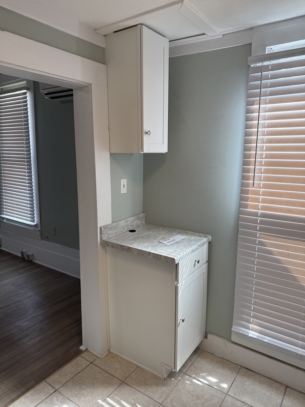 Foto del edificio - 702 W Columbia St