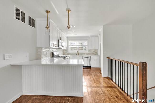 Foto del edificio - 245 Unquowa Rd