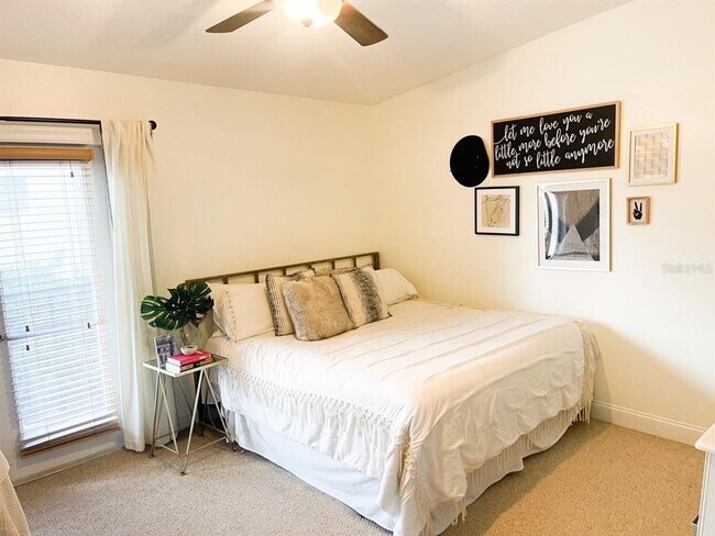 Foto del edificio - 420 Barcelona Dr