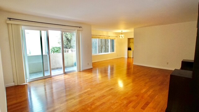 Foto del edificio - 4521 Colbath Ave