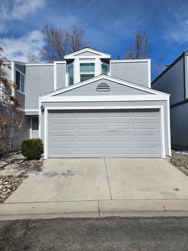 Building Photo - 3944-3948 Village Dr
