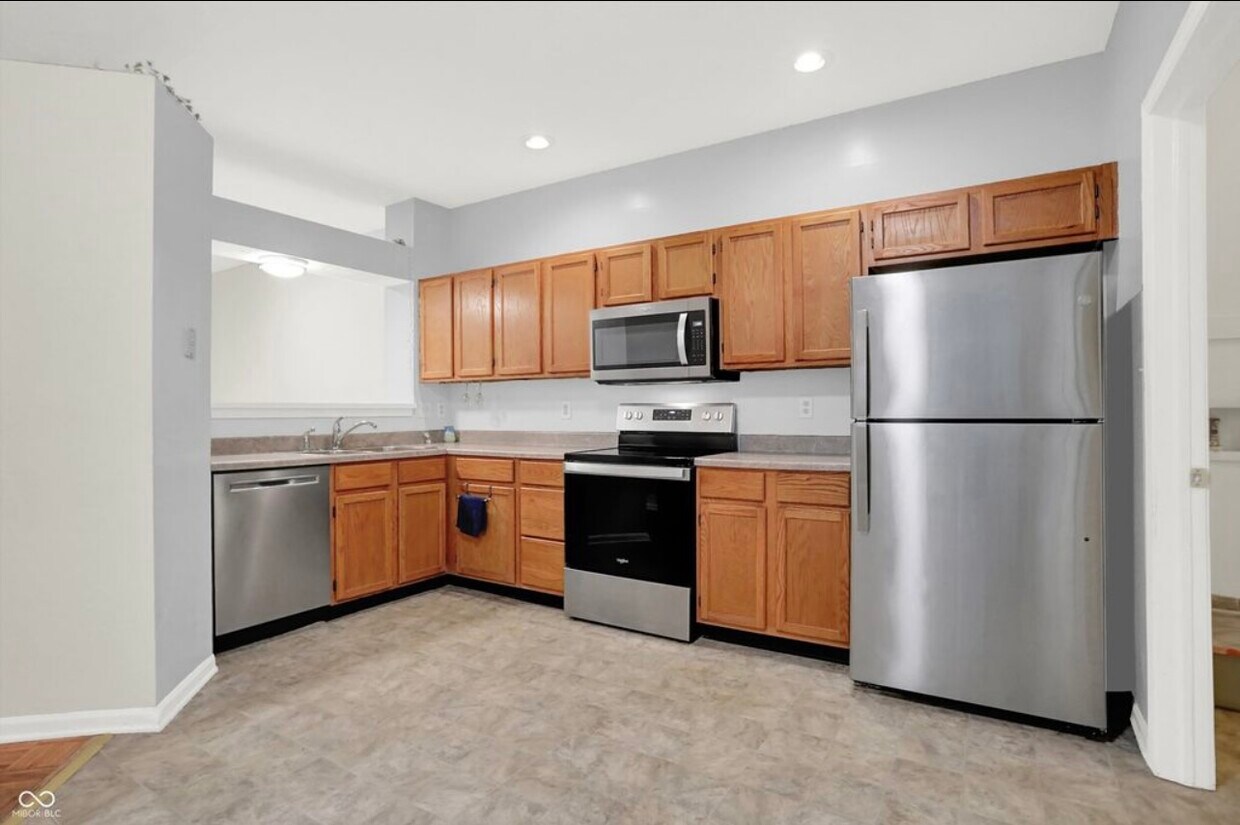 Primary Photo - 3701 Magenta Ln