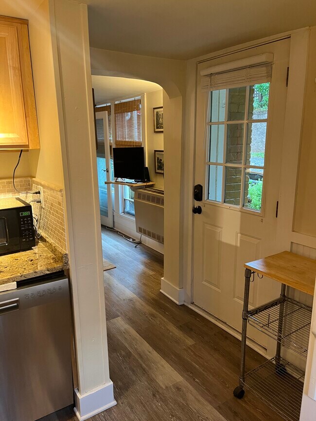 Foto del edificio - 147 E Chestnut St