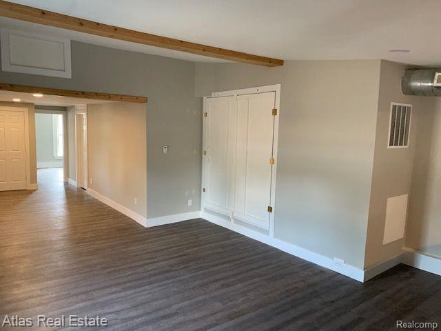 Building Photo - 431 Mill St