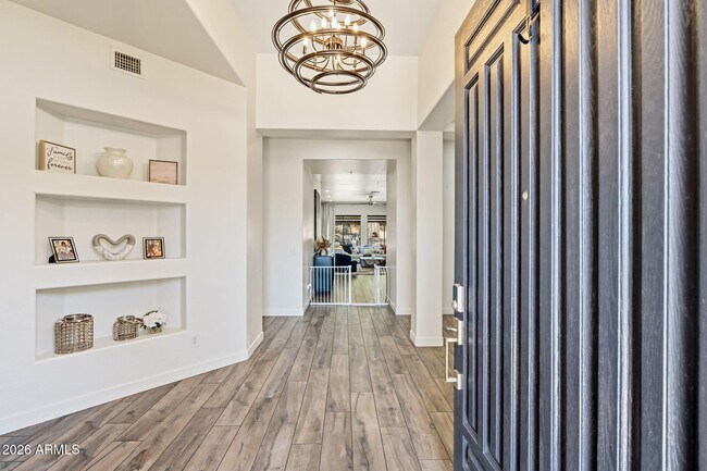 Building Photo - 10840 E Bahia Dr