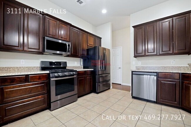 Foto del edificio - 3111 Marble Falls Dr