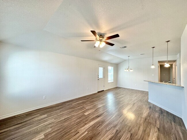 Building Photo - 1837 Clovis Drive